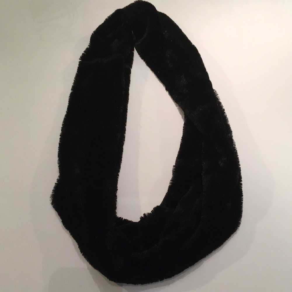 Coco + Carmen Black Scarf